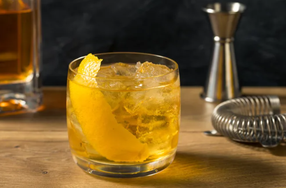 Awesome Rusty Nail: The 2-Ingredient Cocktail